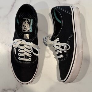 Women’s VANS Low Top Size 8